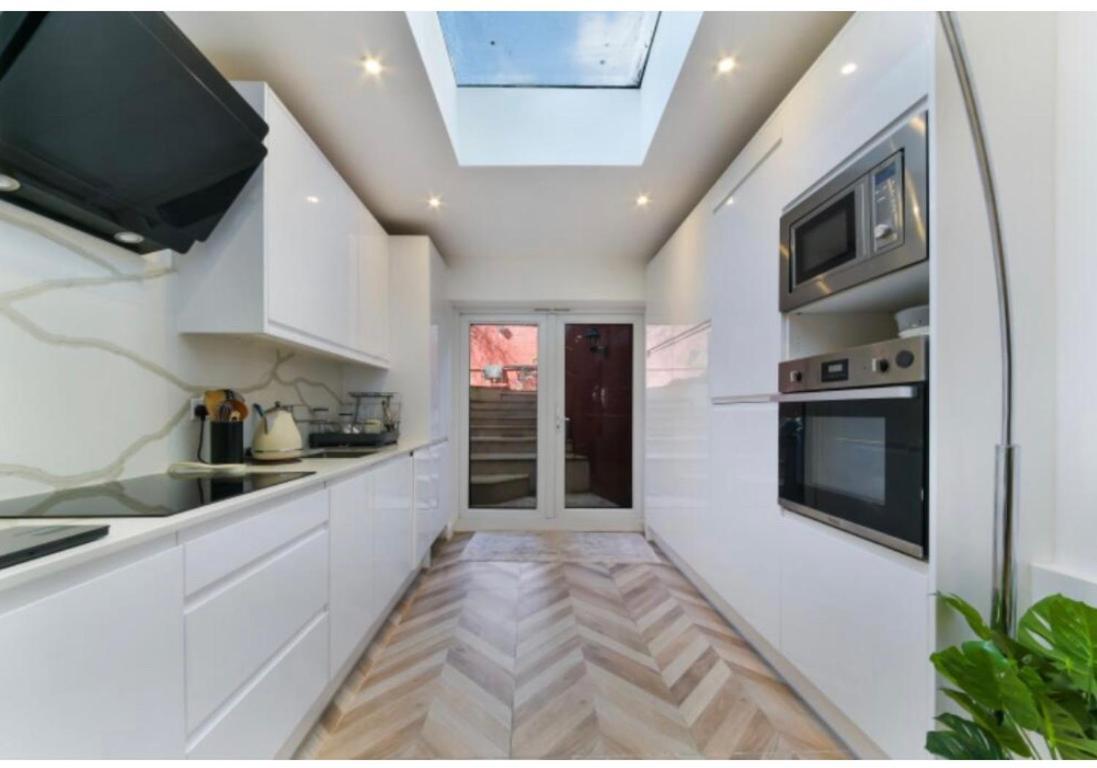 4 Bedrooms Villa, Hugh Street Central Лондон Екстер'єр фото
